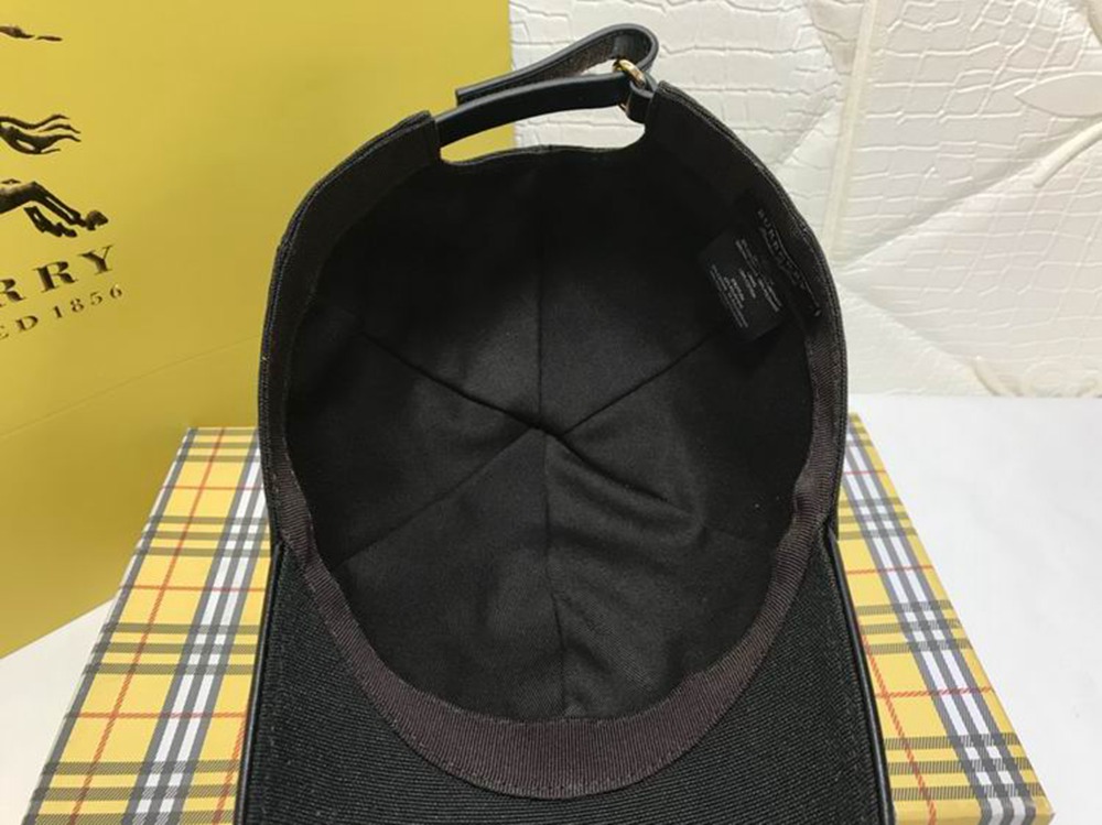 Bv*b*rry Hat